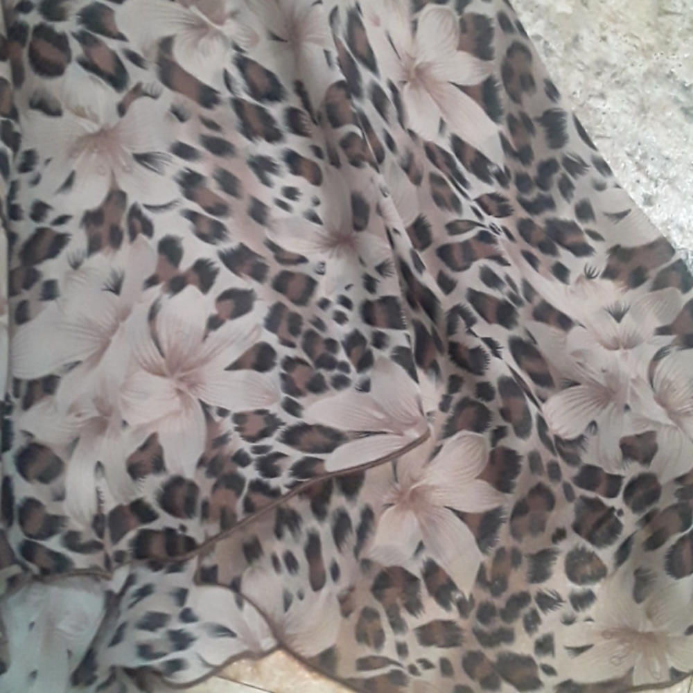 ❤Flowy Leopard Skirt❤ - Picture 2 of 10